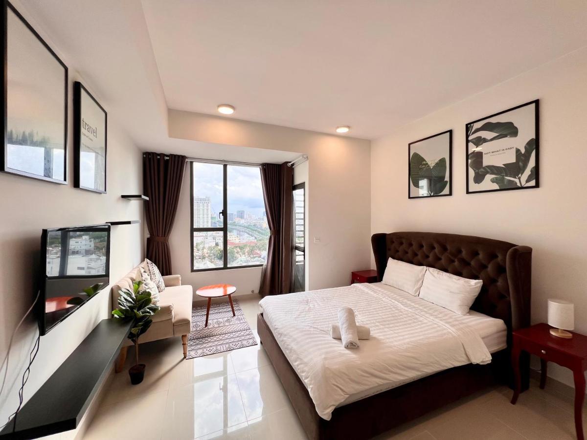 Spacious Saigon - Infinity Pool Signature โฮจิมินห์ซิตี้ ภายนอก รูปภาพ