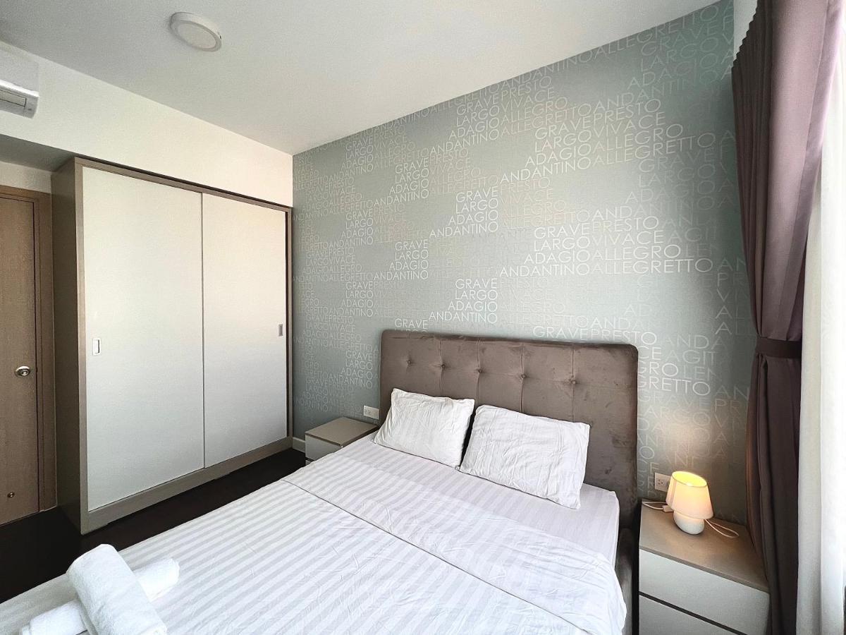 Spacious Saigon - Infinity Pool Signature โฮจิมินห์ซิตี้ ภายนอก รูปภาพ
