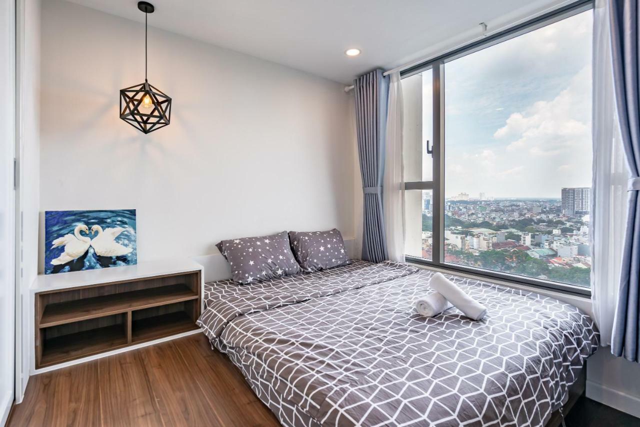 Spacious Saigon - Infinity Pool Signature โฮจิมินห์ซิตี้ ภายนอก รูปภาพ
